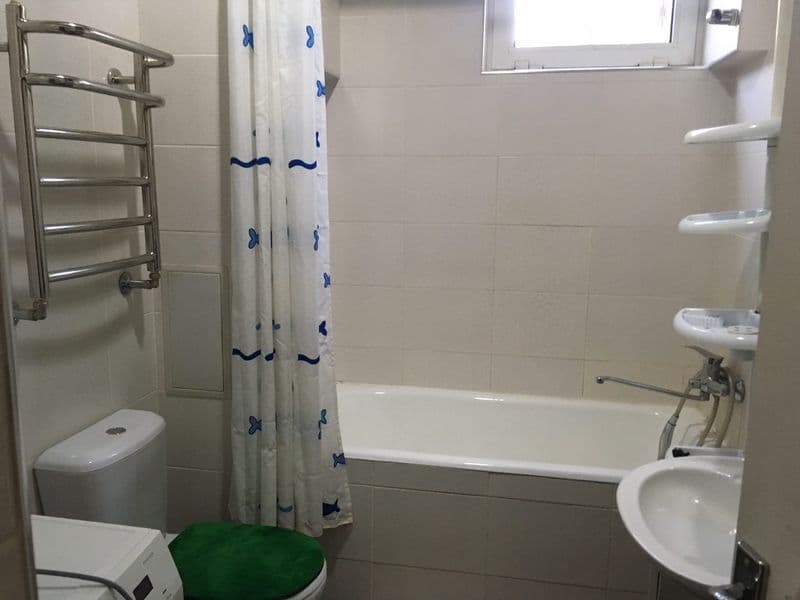 Сдается 2/1/4 квартира 50кв свежий ремонт, прям возле премиа — фото 2