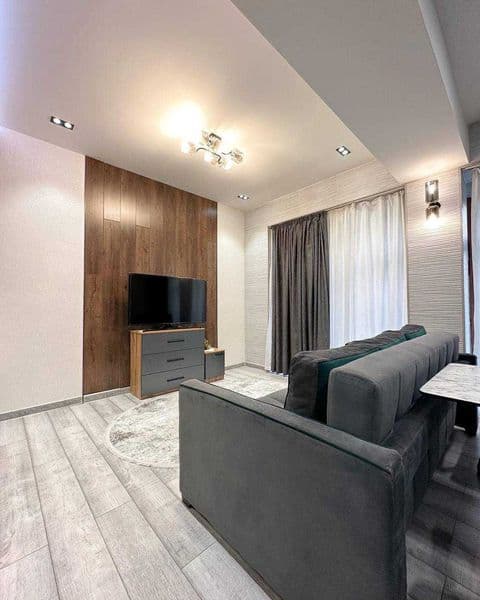 Сдаётся шикарная 2-комнатная квартира<br />
<br />
•Район: Ч