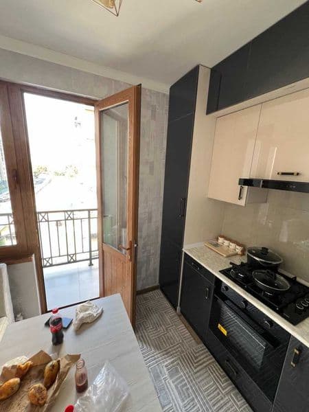 Сдаётся шикарная 1-комнатная квартира в Новостройка<br />
<b — фото 2