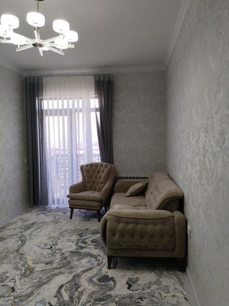 Срочно сдам 2 комн квартиру в Новостройке, близко к базару У