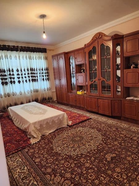 Арендага 3.хонали уй студент кизлага хам  берилади оилага то