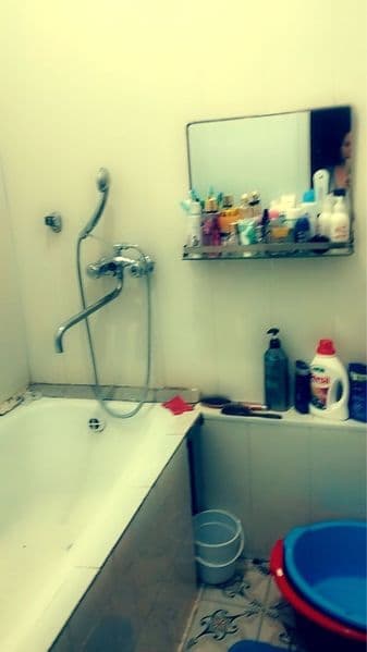 qizlaga bez makler kvartera srochni 2ta qiz olamiz uy uch ho