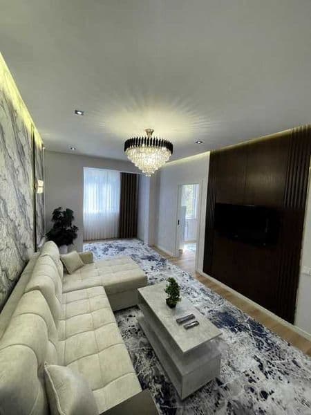 Район: Чиланзарский<br />
Адрес: Чиланзар-Ц<br />
<br />
Ком