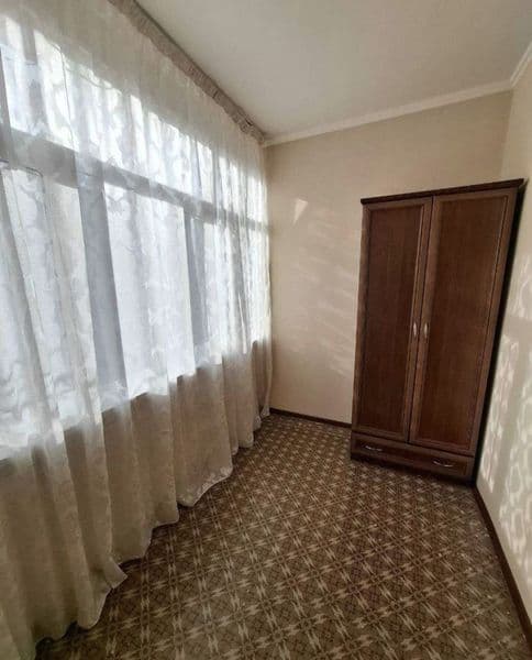 аренда юнусабад 10 квартал <br />
1 комнатная <br />
1/3/4<b — фото 3