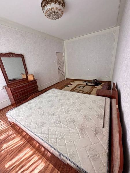 Zo’r lokatiyada joylashgan xonadon ijaraga beriladi. Yunusob