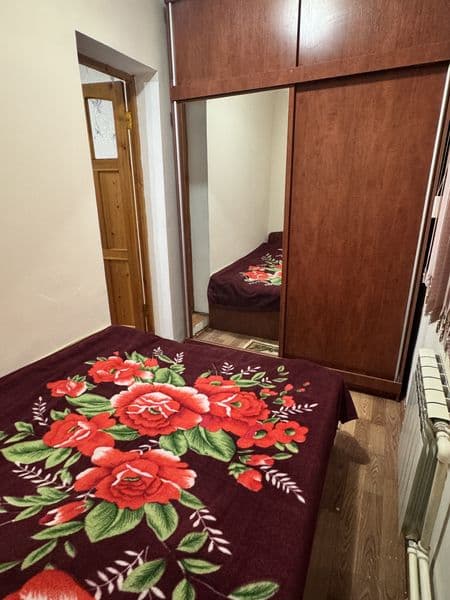 Сдаётся 1 переделанная в 2х комнатную квартира . В центре го — фото 4