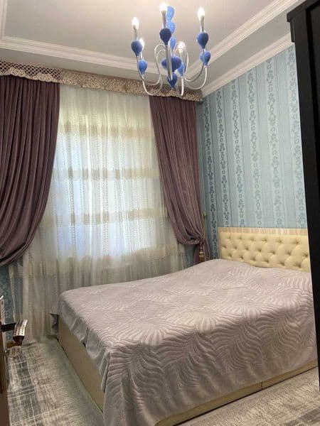 Манзил : Ойбек метро<br />
<br />
- хона 2<br />
- қават 6<b