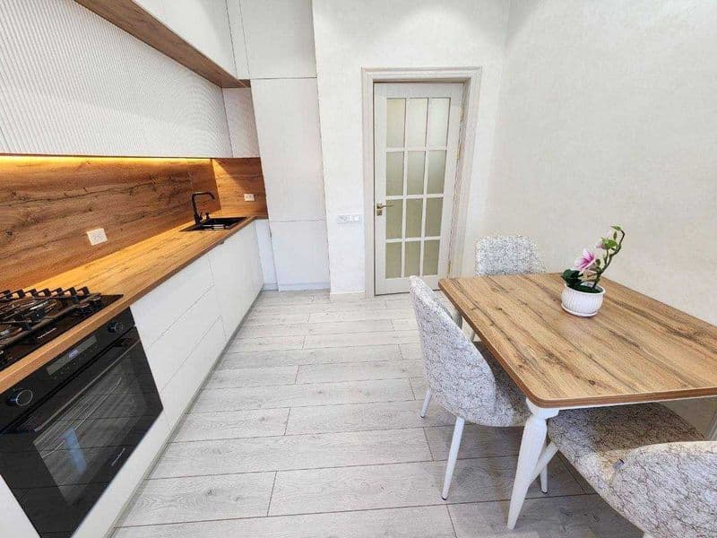 Сдается квартира с хорошей просторной квадратурой ориентир А — фото 5