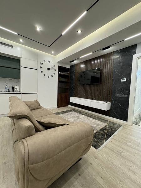 На русском языке:<br />
<br />
Не нашли квартиру на OLX?<br 