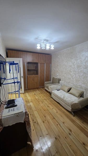 Сдаётся 1 комн квартира на Максим Горьком на 1-2 человека.<b