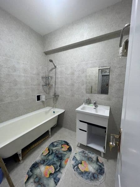 Сдам Кв-2ком-5-10.<br />
Квартира с обстановкой. <br />
Лифт — фото 5