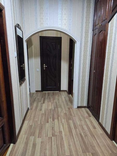 Sergeli 5bekat yonida joylashgan kvartera ijaraga beriladi o