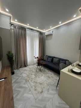 Район: Yunusabad<br />
Адрес: JK Shohsaroy<br />
<br />
Комн — фото 4