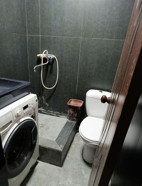 Mirzo Ulugʻbek Buyuk Ipak yoli metro yaqinida Anorbank 1 xon