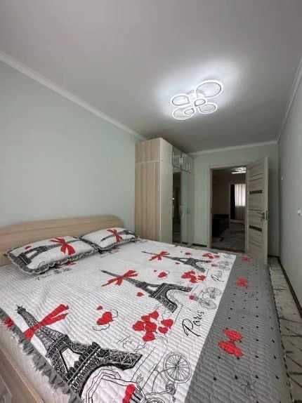 Район: Яккасарайский<br />
Адрес: Глинка<br />
<br />
Комнат — фото 2