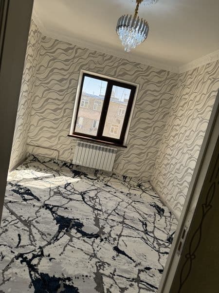 Urganch shaxrida afto darojni yonida 18 maktab yonida 2 xona