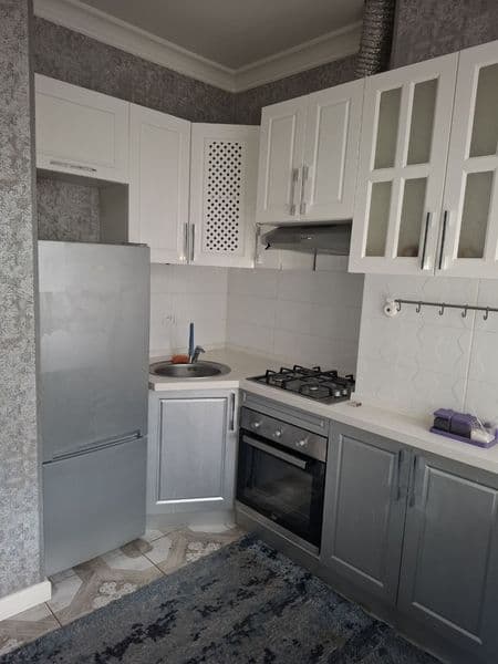 Срочно сдаю 2-х комнатную квартиру.Для семейной пары с одним