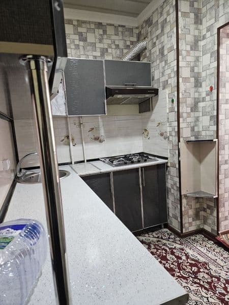 Сдаётся квартира 1/3/5<br />
На Сергели-1<br />
Балкон-2,6<b