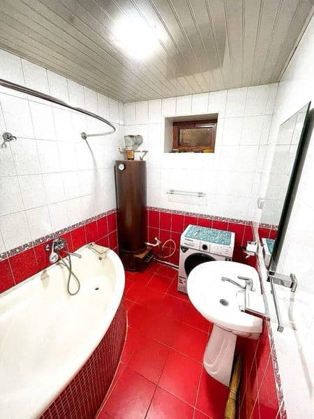 Чиланзарский район, рядом со станцией метро «Чиланзар». 2-ко — фото 3