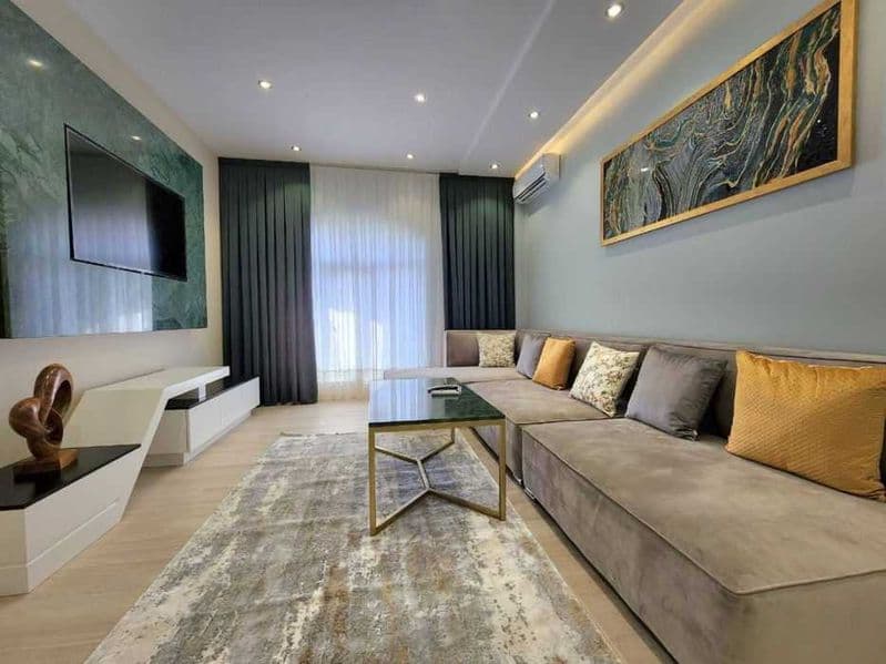 Уникальное предложение аренды в самом центре города <br />
< — фото 2