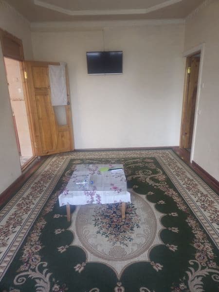 Аренда метро тинчлик 1.хонали 2.хонали клинган оилага берила