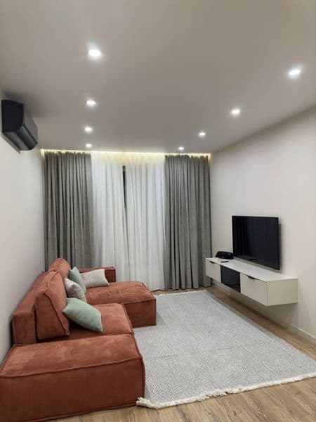 Элитный апартамент<br />
Район: Шайхантахур <br />
2/6/8<br 