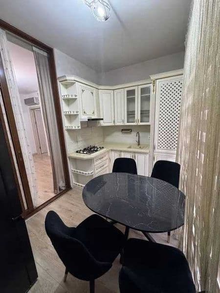 Сдаётся шикарная 2-комнатная квартира в Новостройка<br />
<b — фото 4