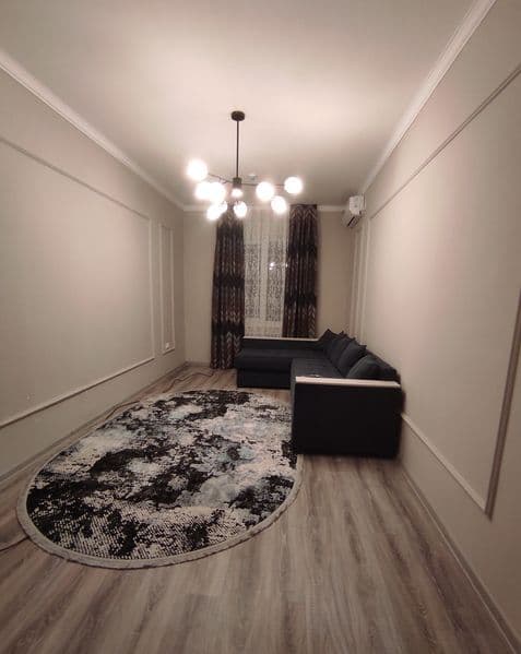 Сдам свою 3х комнатную 74 квм квартиру на долгий срок.  В кв