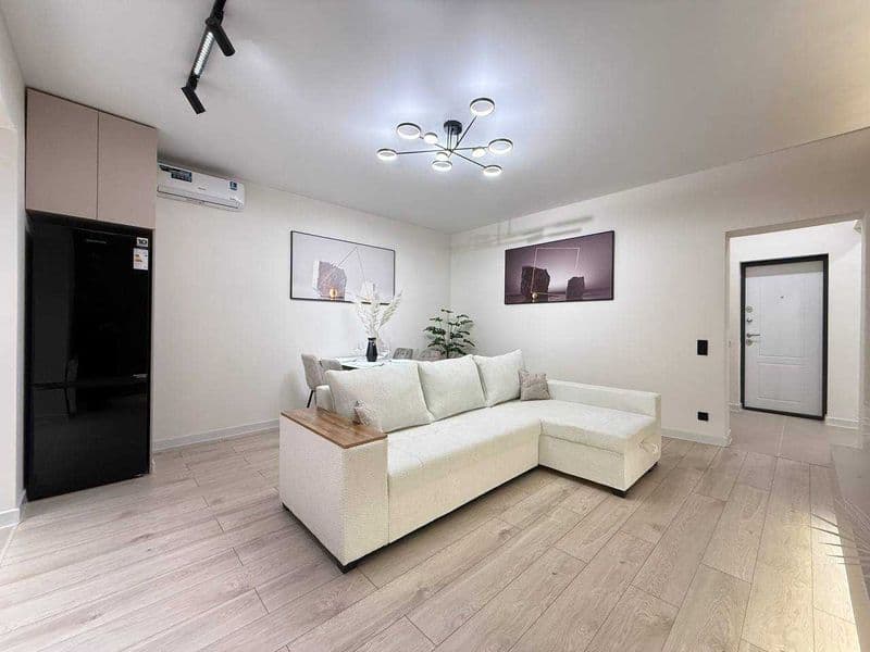 • Район: Яшнабад<br />
• Адрес: ЖК "Green park"<br />
• Орие