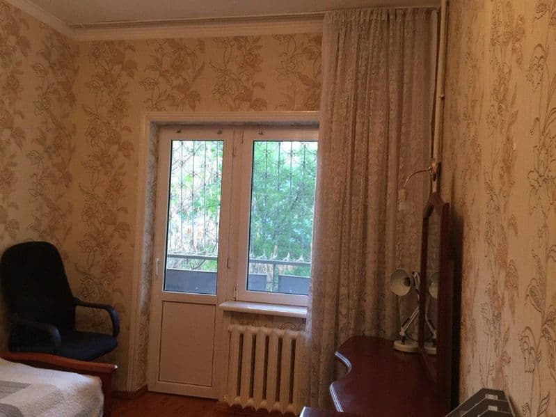 квартира находиться прямо в центре города, квартира свежая,  — фото 4