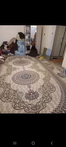 Farxadskiy bozorni oldida kvartira ayol va qizlar kerak 2ta 