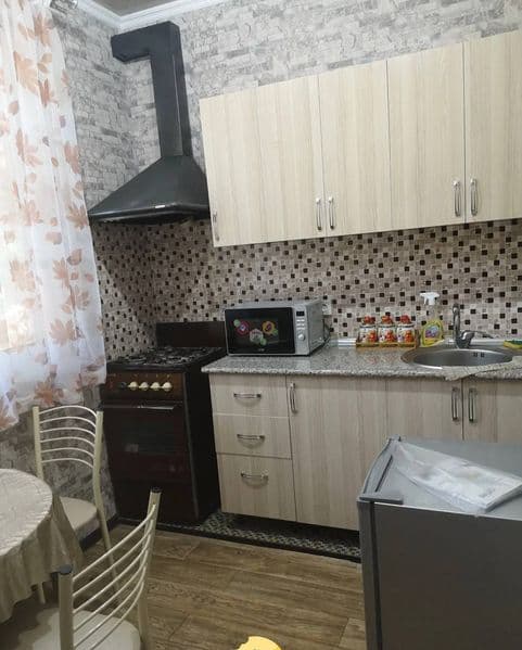 Сдается квартира, отличное состояние, без балкона, в двух ша