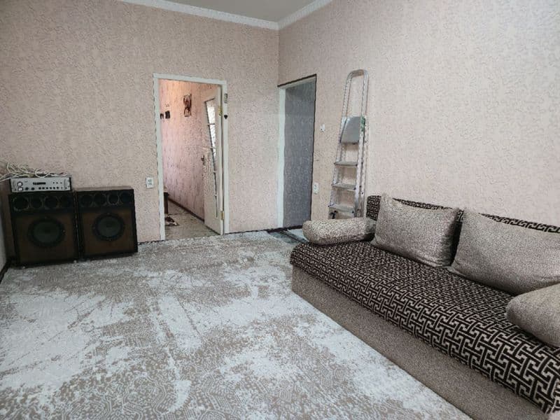 Сдается квартира в учтепинском хокимияте<br />
<br />
Депози