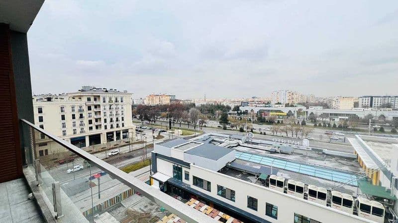 Жилой комплекс: Kislorod<br />
Комнат: 3<br />
Этаж: 10<br /