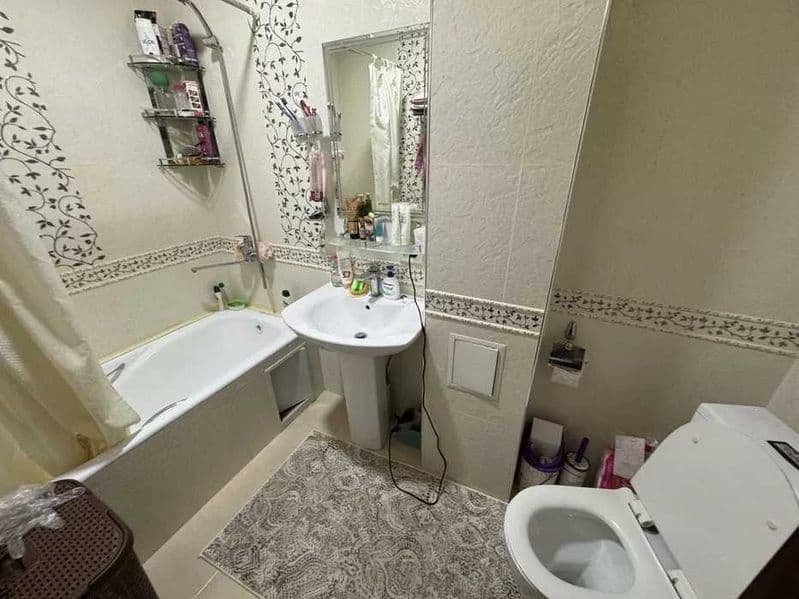 Район: Мирзо-улугбек<br />
Адрес: дархан<br />
<br />
Комнат — фото 5