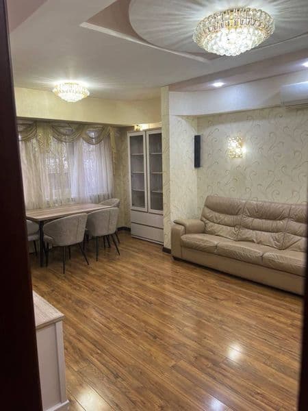 Сдается квартира <br />
Юнусабадский Район <br />
Ор-р: Ц4, 