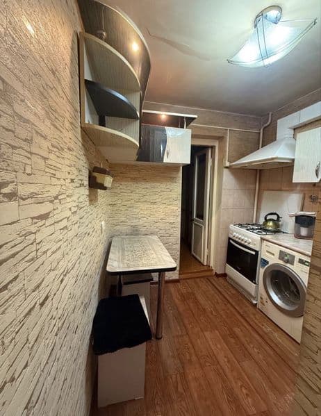 Ящнабад<br />
Кадешева <br />
2 комната <br />
2 етаж <br />