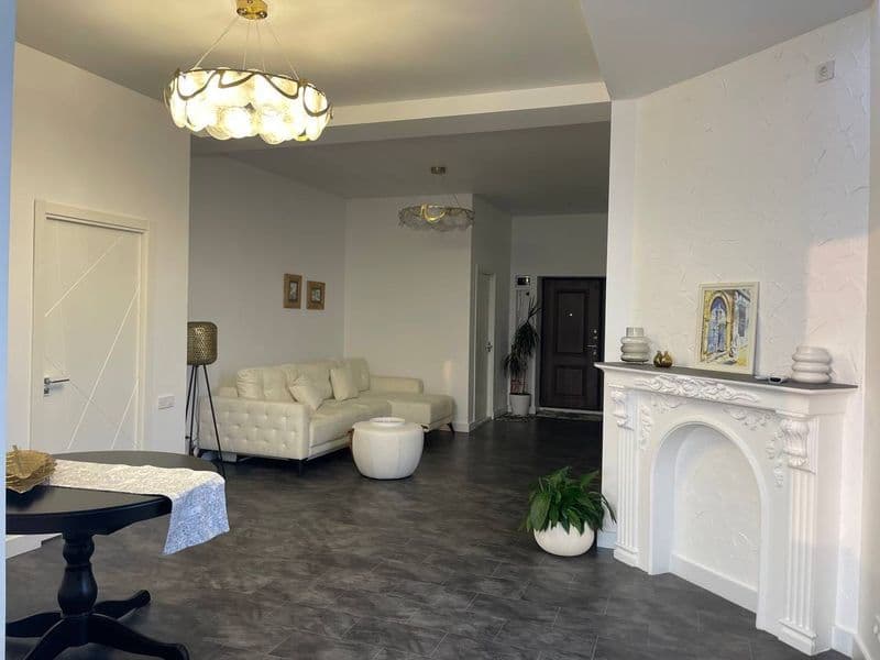 Квартира в аренду <br />
Мирзо-Улугбекский район<br />
Метро