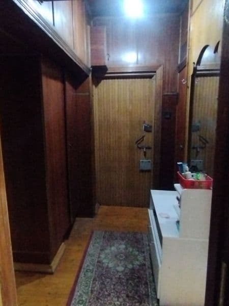 Аренда чиланзар 8.  Трёх комнатная.  Есть телевизор холодиль