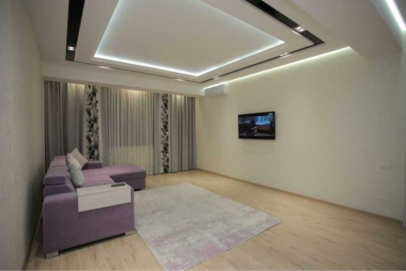 2 комнаты • 60 м² • 3/4 этаж<br />
<br />
Район: Мирзо Улугб