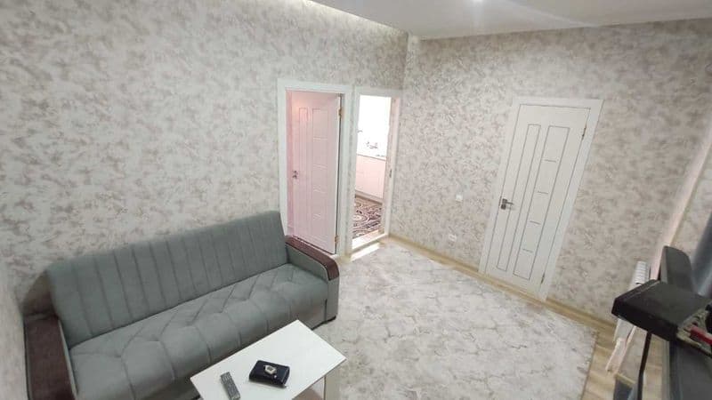 Чилонзор 13квартал Чупонотада 1 хона 2 хона килинган квартир — фото 2