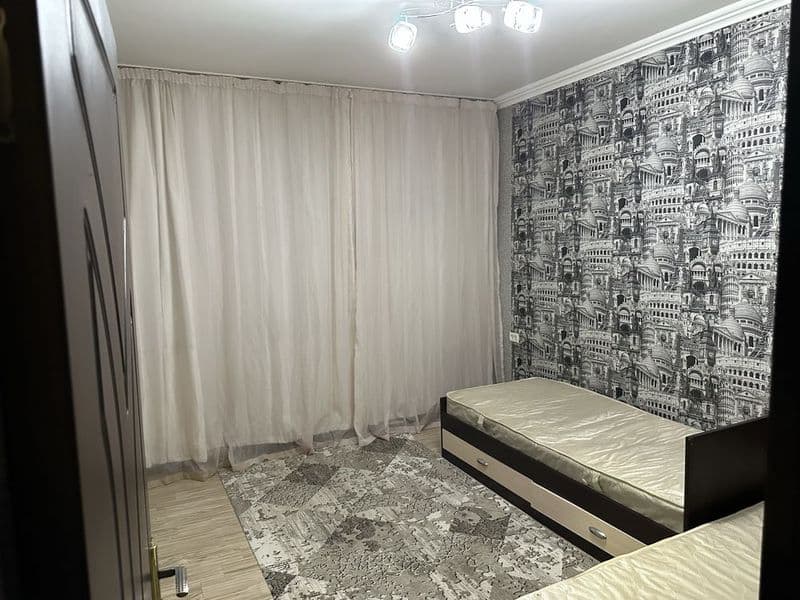 Kvartira ijaraga beriladi<br />
ID: A1426<br />
<br />
Rayon