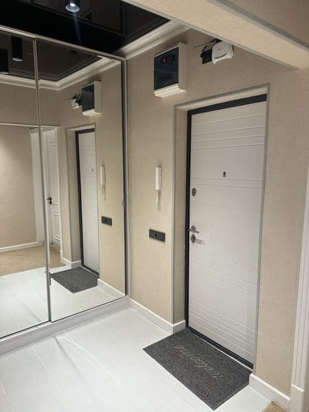 Сдаю свою квартиру в центре города 2/6/9 60м2 на долгий срок — фото 3