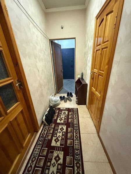 2-xonali kvartira 1-etajda massiv Qo'yliq-3 da arendaga beri