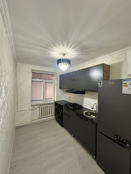 Сдается 1 комнатни квартира<br />
С евроремонтом<br />
Кварт — фото 3