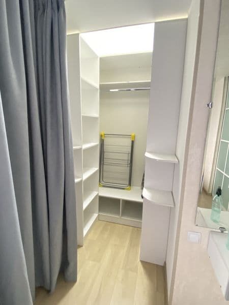 Сдается студия. Квартира новая, были только одни жильцы. В о — фото 4