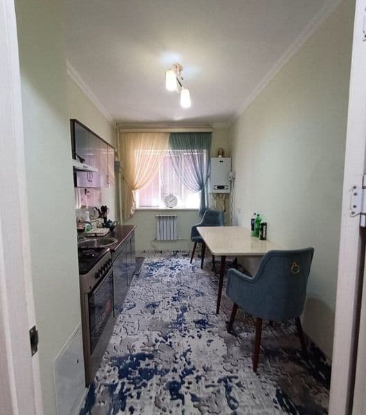 Яккасарой туманида 2 хонали квартира ижарага берилади.<br /> — фото 3