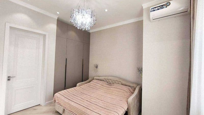 СДАЁТСЯ Яккасарай  р-н улица Бобур<br />
• Комнат: 3<br />
•