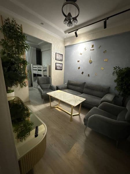 Yunusobod 4<br />
Amerika  elchixonasiga yaqin