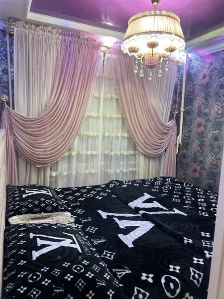 Xalqlar do'stligi metrosi<br />
<br />
Цена: 250 у.е.<br />
